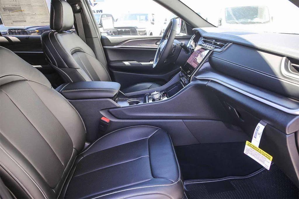 new 2025 Jeep Grand Cherokee L car, priced at $48,415