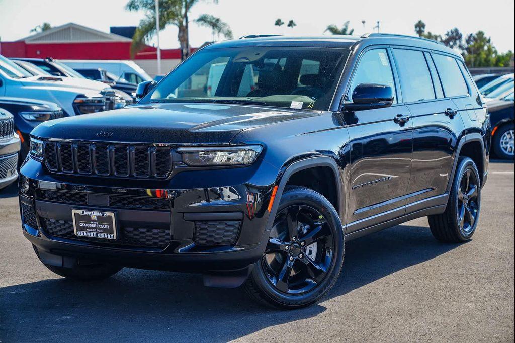 new 2025 Jeep Grand Cherokee L car, priced at $41,625