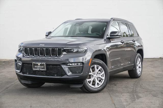 used 2022 Jeep Grand Cherokee car, priced at $34,300