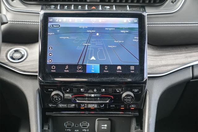 used 2022 Jeep Grand Cherokee car, priced at $34,300
