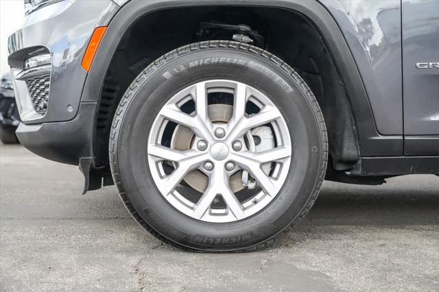 used 2022 Jeep Grand Cherokee car, priced at $34,300