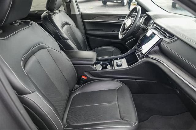 used 2022 Jeep Grand Cherokee car, priced at $34,300