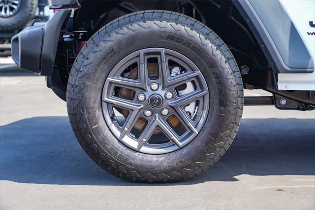 new 2025 Jeep Wrangler car, priced at $42,735