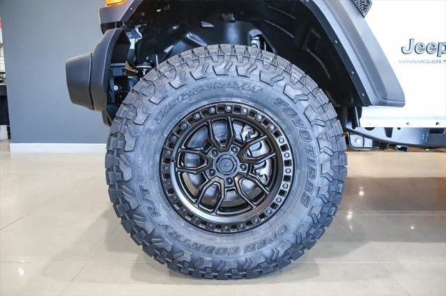 new 2025 Jeep Wrangler car, priced at $43,869