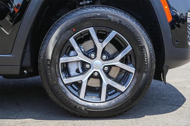 new 2025 Jeep Grand Cherokee car, priced at $43,882