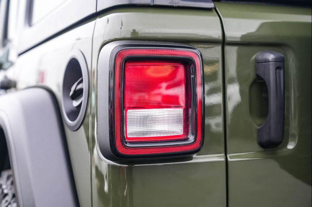 used 2021 Jeep Wrangler Unlimited car, priced at $27,500