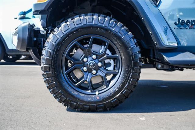 new 2025 Jeep Gladiator car, priced at $46,635