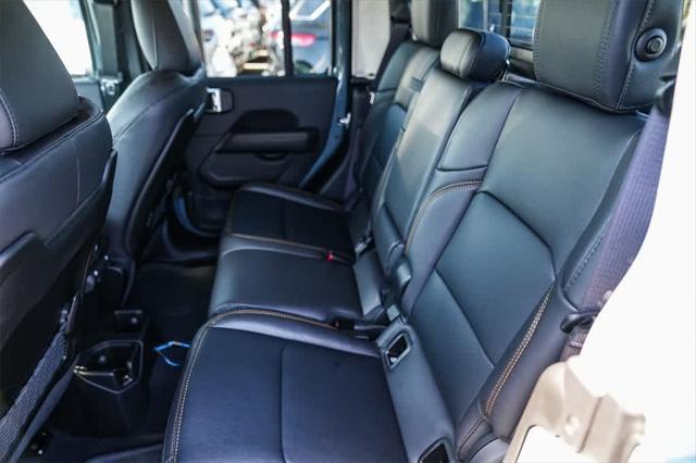 new 2025 Jeep Gladiator car, priced at $46,635