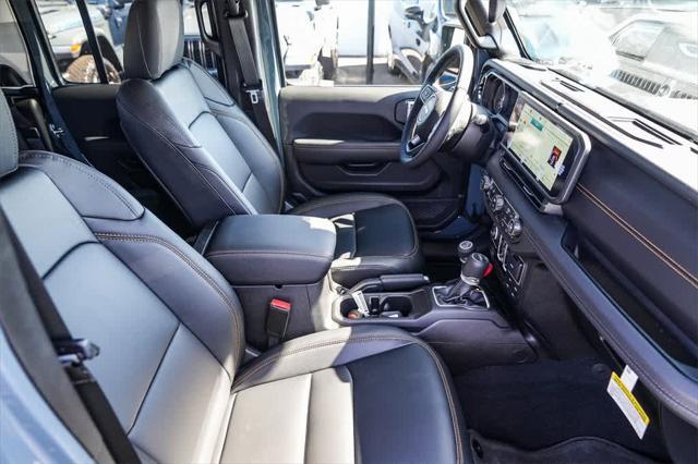 new 2025 Jeep Gladiator car, priced at $46,635