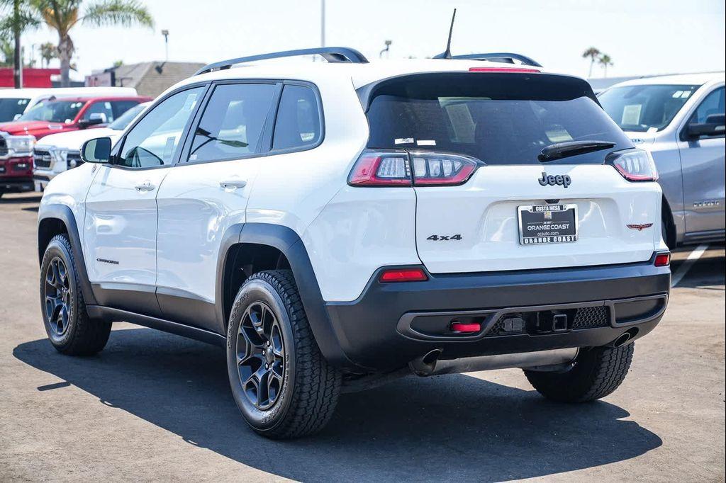 used 2022 Jeep Cherokee car, priced at $26,391