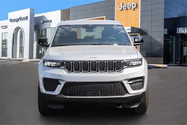 new 2024 Jeep Grand Cherokee car, priced at $36,249