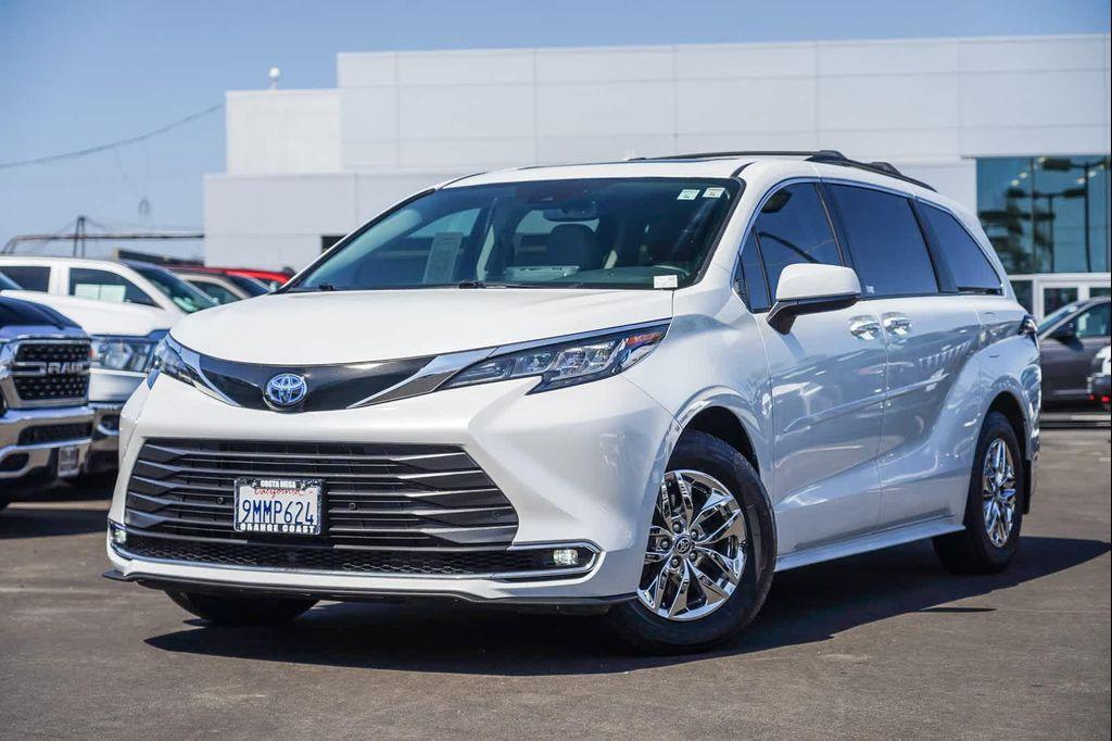 used 2022 Toyota Sienna car, priced at $36,972