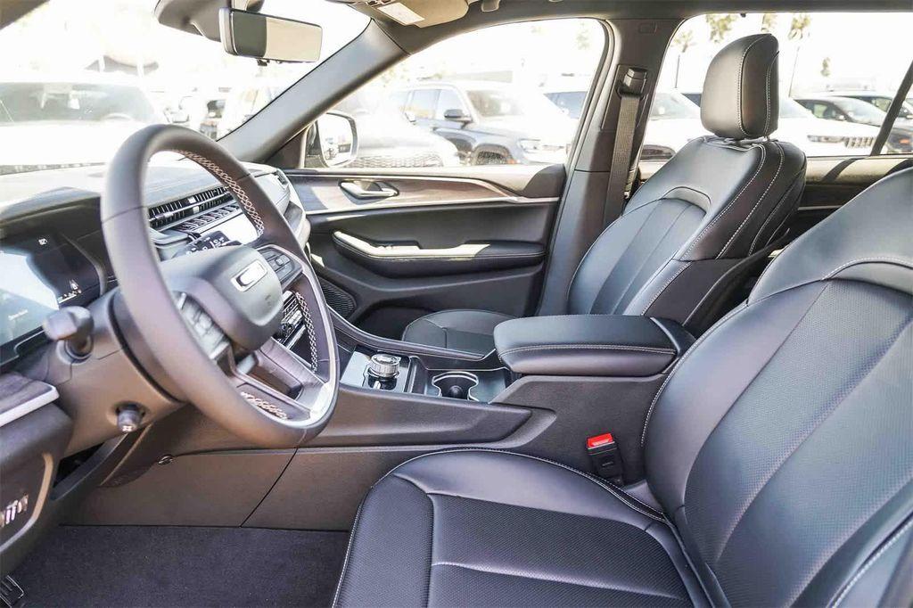 new 2025 Jeep Grand Cherokee L car, priced at $49,010