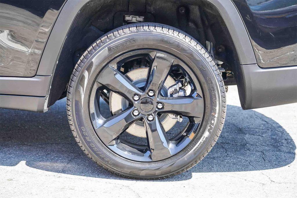 new 2025 Jeep Grand Cherokee L car, priced at $49,010
