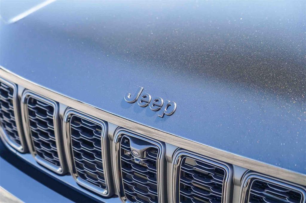 new 2025 Jeep Grand Cherokee L car, priced at $49,010