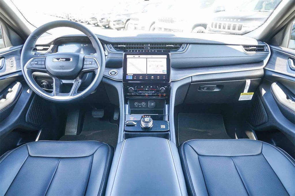 new 2025 Jeep Grand Cherokee L car, priced at $49,010