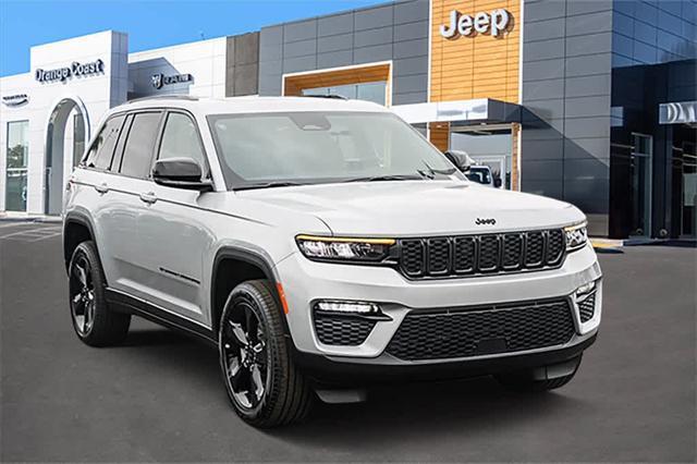 new 2025 Jeep Grand Cherokee car, priced at $48,035