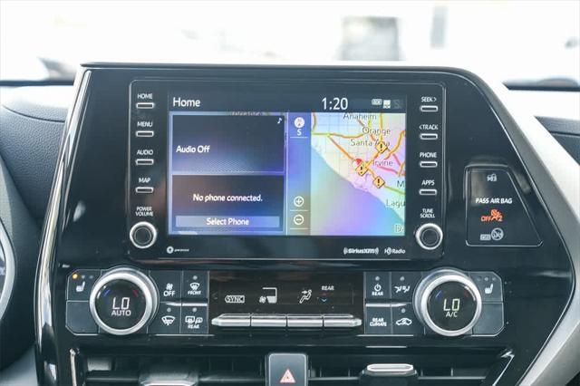 used 2022 Toyota Highlander car, priced at $34,354