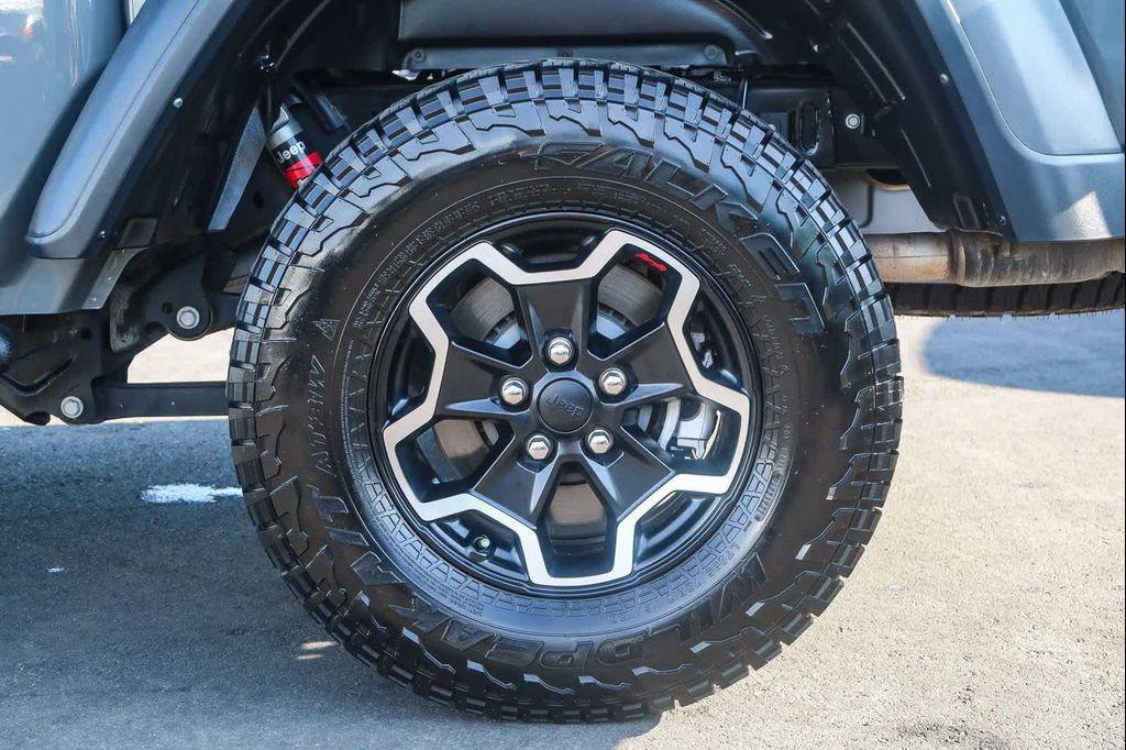 used 2021 Jeep Gladiator car, priced at $38,989
