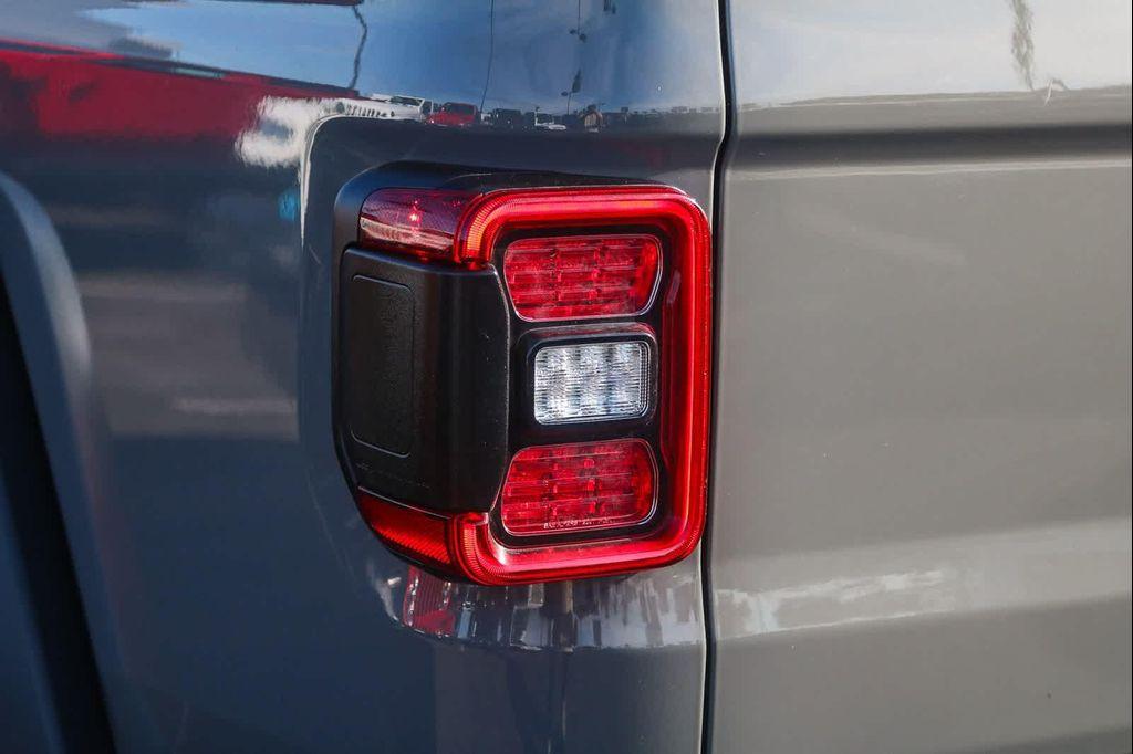 used 2021 Jeep Gladiator car, priced at $38,989