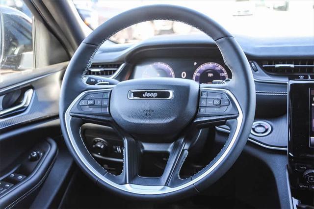 new 2025 Jeep Grand Cherokee car, priced at $46,175