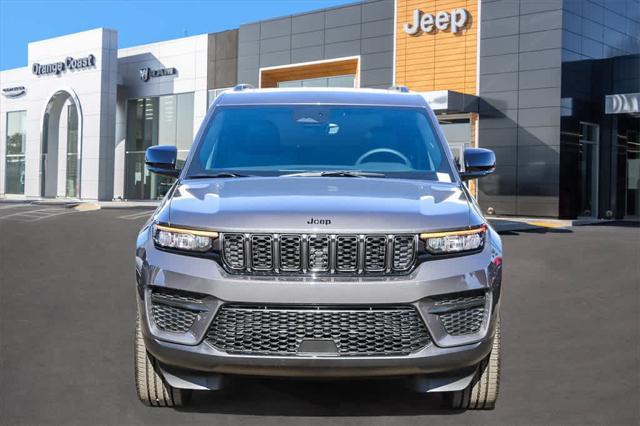 new 2025 Jeep Grand Cherokee car, priced at $46,175