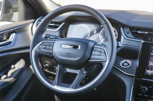 new 2025 Jeep Grand Cherokee L car, priced at $37,552