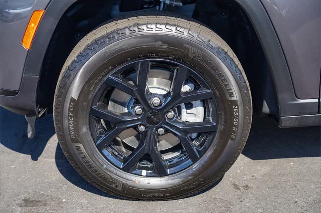 new 2025 Jeep Grand Cherokee L car, priced at $37,552