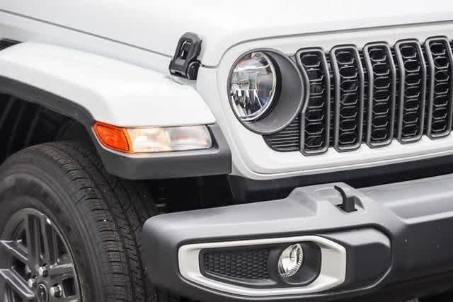 new 2024 Jeep Gladiator car, priced at $35,139