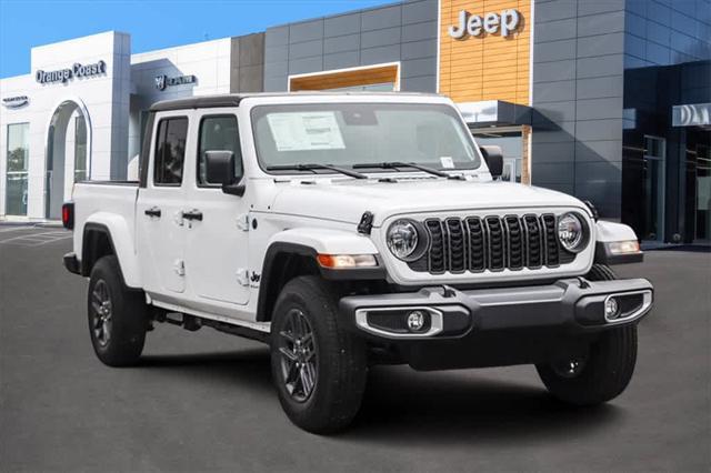 new 2024 Jeep Gladiator car, priced at $35,139