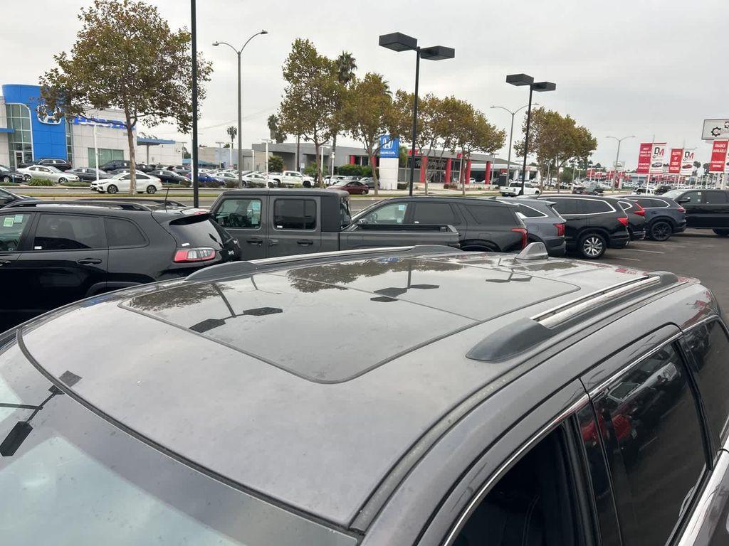 used 2014 Jeep Grand Cherokee car, priced at $16,972