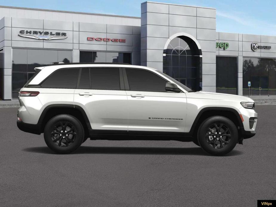 new 2024 Jeep Grand Cherokee car, priced at $42,136