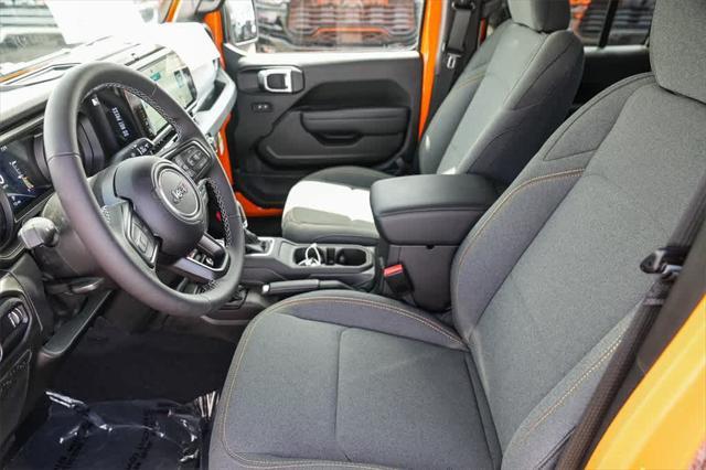 new 2025 Jeep Gladiator car, priced at $45,807