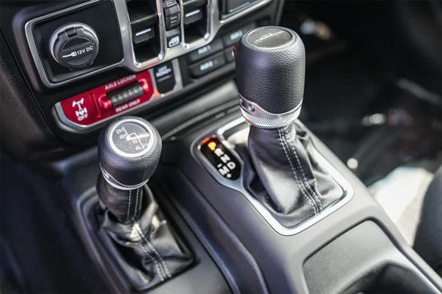 new 2025 Jeep Gladiator car, priced at $45,807