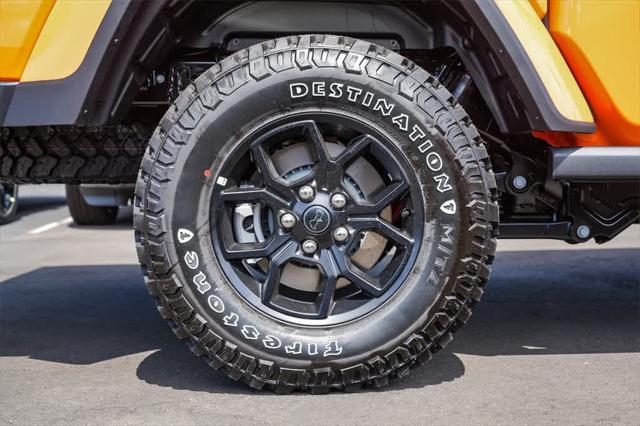 new 2025 Jeep Gladiator car, priced at $45,807