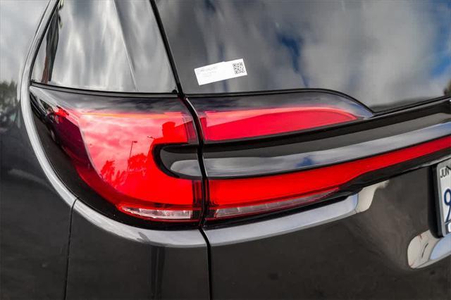 used 2022 Chrysler Pacifica Hybrid car, priced at $31,802