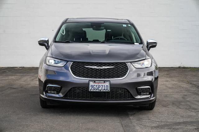 used 2022 Chrysler Pacifica Hybrid car, priced at $31,802