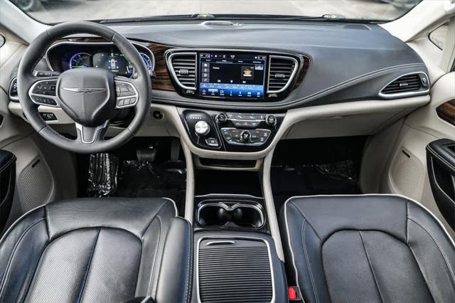 used 2022 Chrysler Pacifica Hybrid car, priced at $31,802
