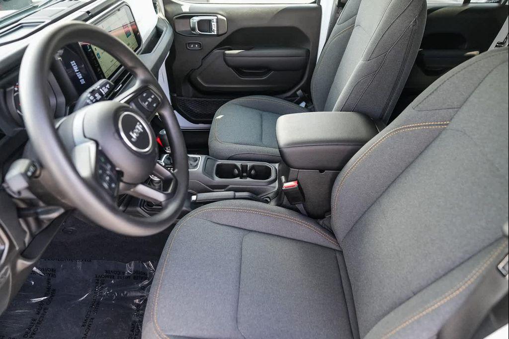 new 2025 Jeep Wrangler car, priced at $39,250