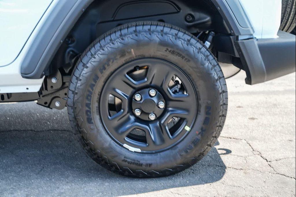 new 2025 Jeep Wrangler car, priced at $39,250