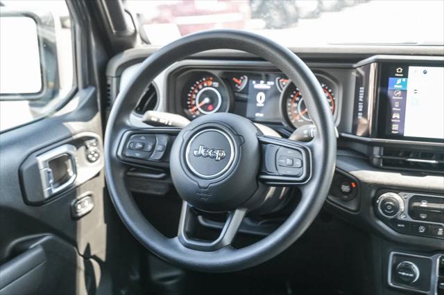 new 2025 Jeep Gladiator car, priced at $43,385