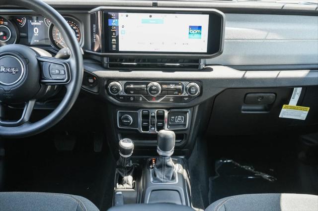 new 2025 Jeep Gladiator car, priced at $43,385