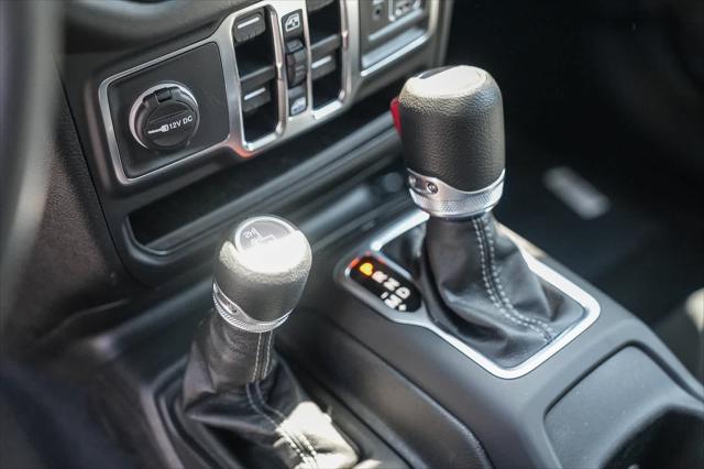new 2025 Jeep Gladiator car, priced at $43,385