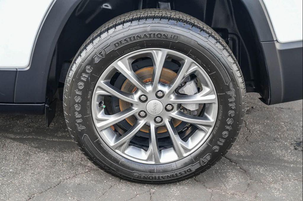 used 2019 Jeep Cherokee car, priced at $14,999