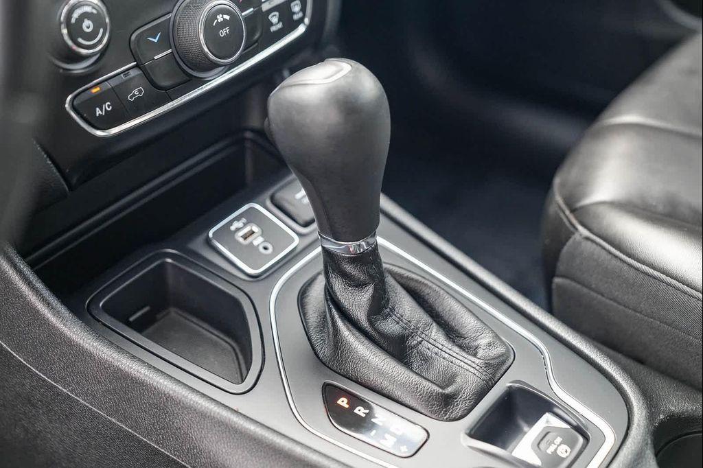 used 2019 Jeep Cherokee car, priced at $14,999