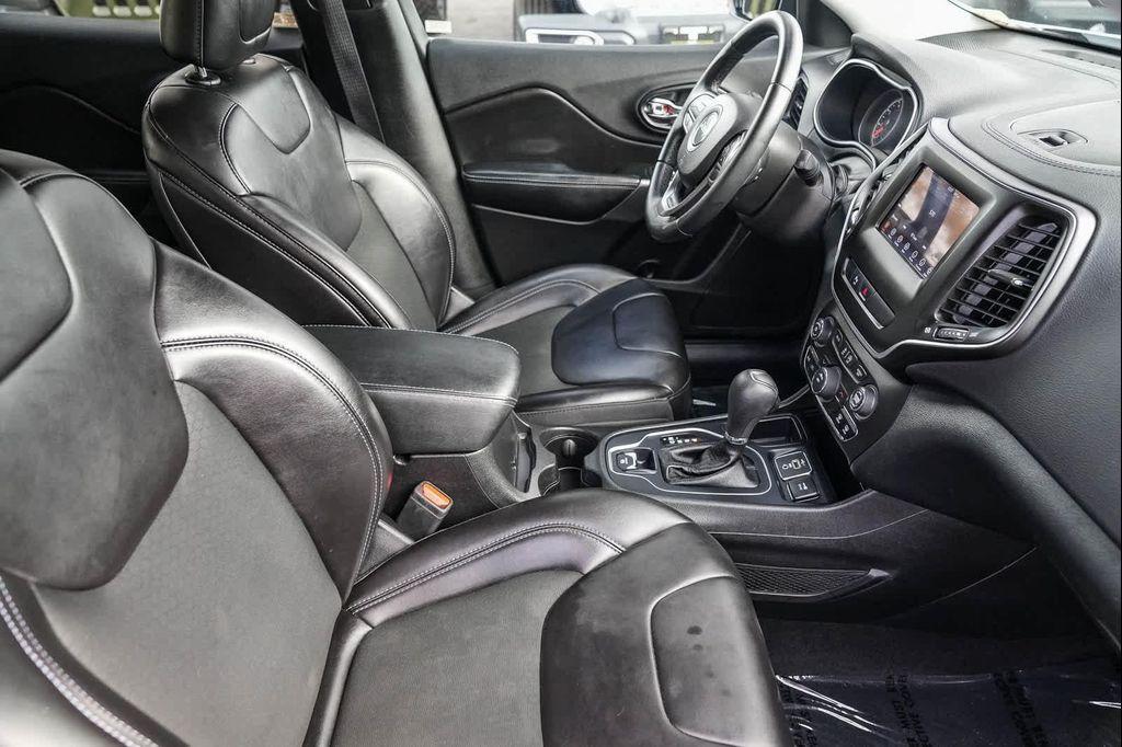used 2019 Jeep Cherokee car, priced at $14,999