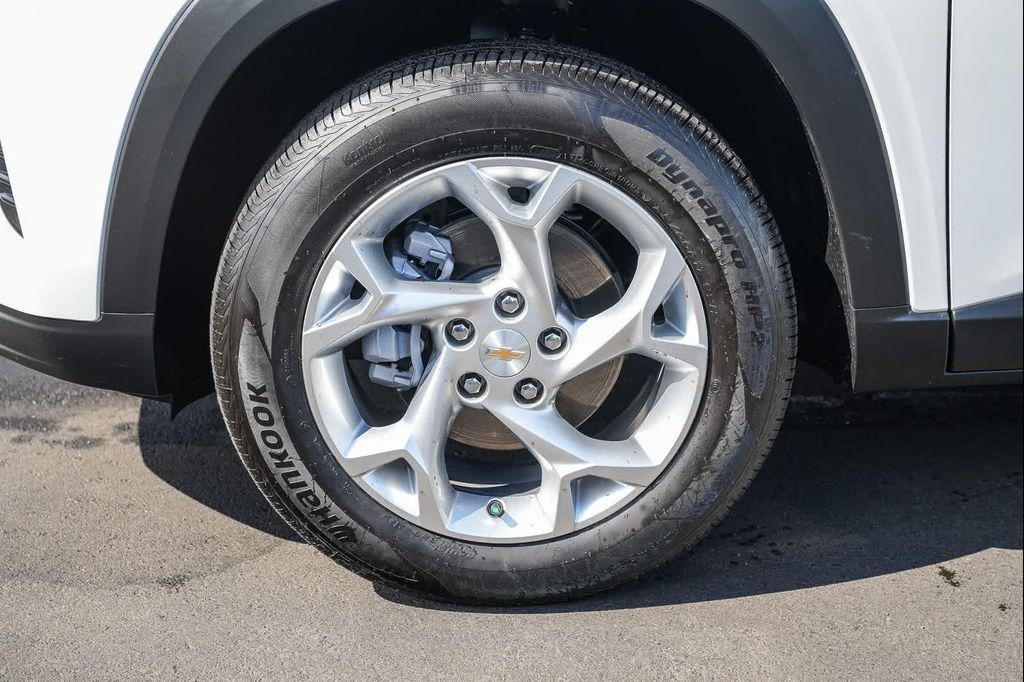 used 2025 Chevrolet Trax car, priced at $22,639