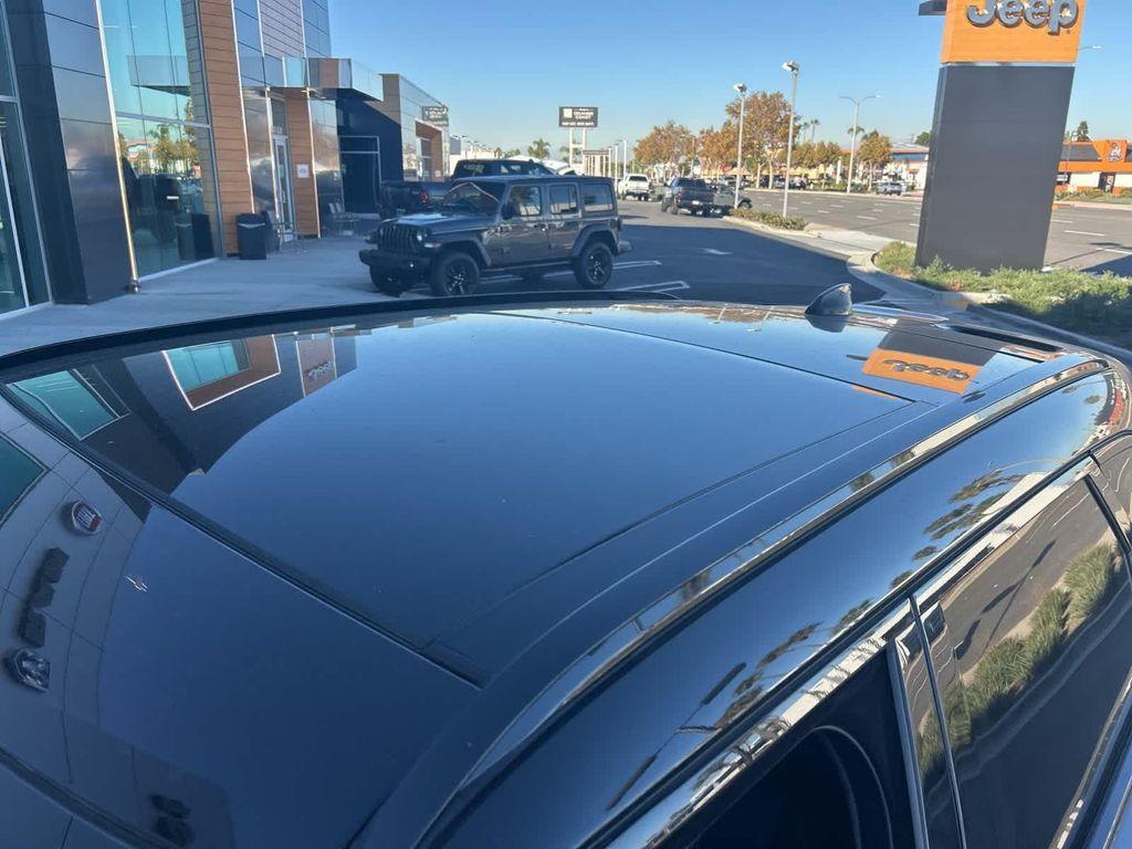 used 2022 Land Rover Range Rover Velar car, priced at $37,518