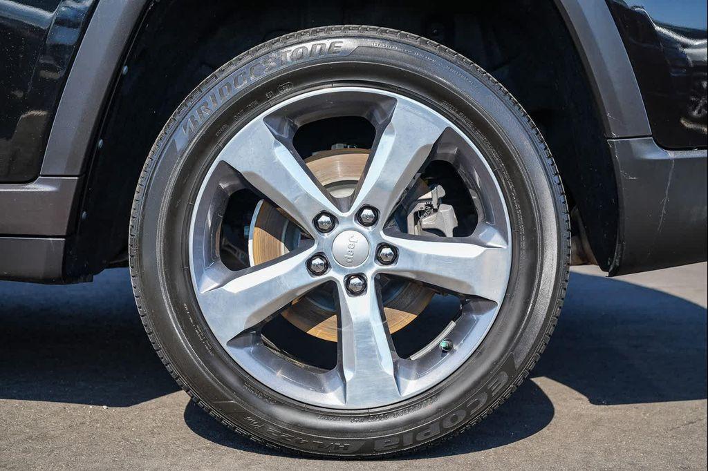 used 2021 Jeep Grand Cherokee L car, priced at $31,595