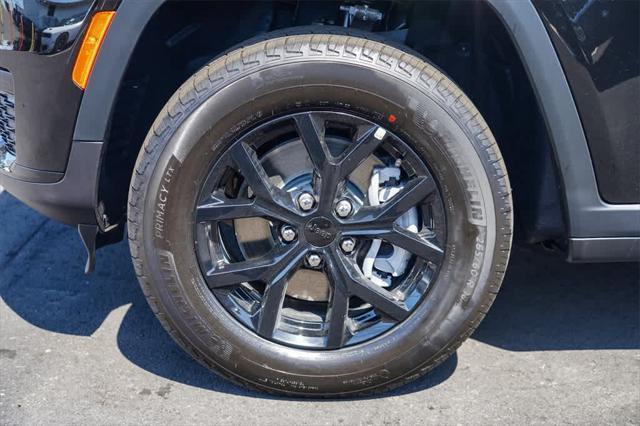 new 2025 Jeep Grand Cherokee L car, priced at $46,230